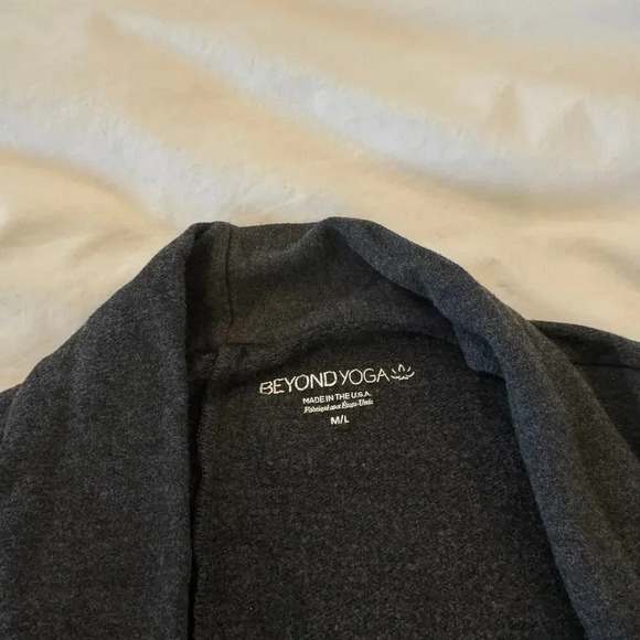 Beyond Yoga Soft Modal Cardigan Heathered Grey Size M - Picture 3 of 6